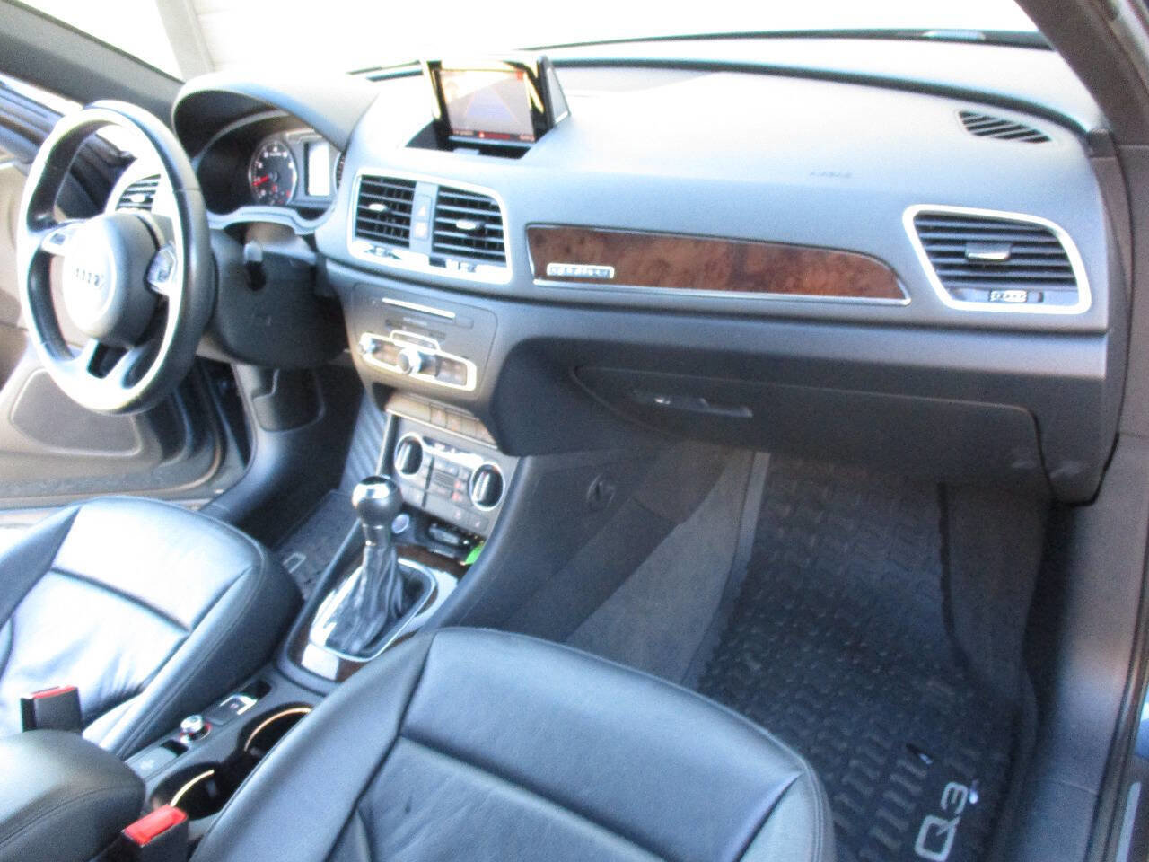 Used 2018 Audi Q3 2.0T Premium Plus w/ Premium Plus Package image 74