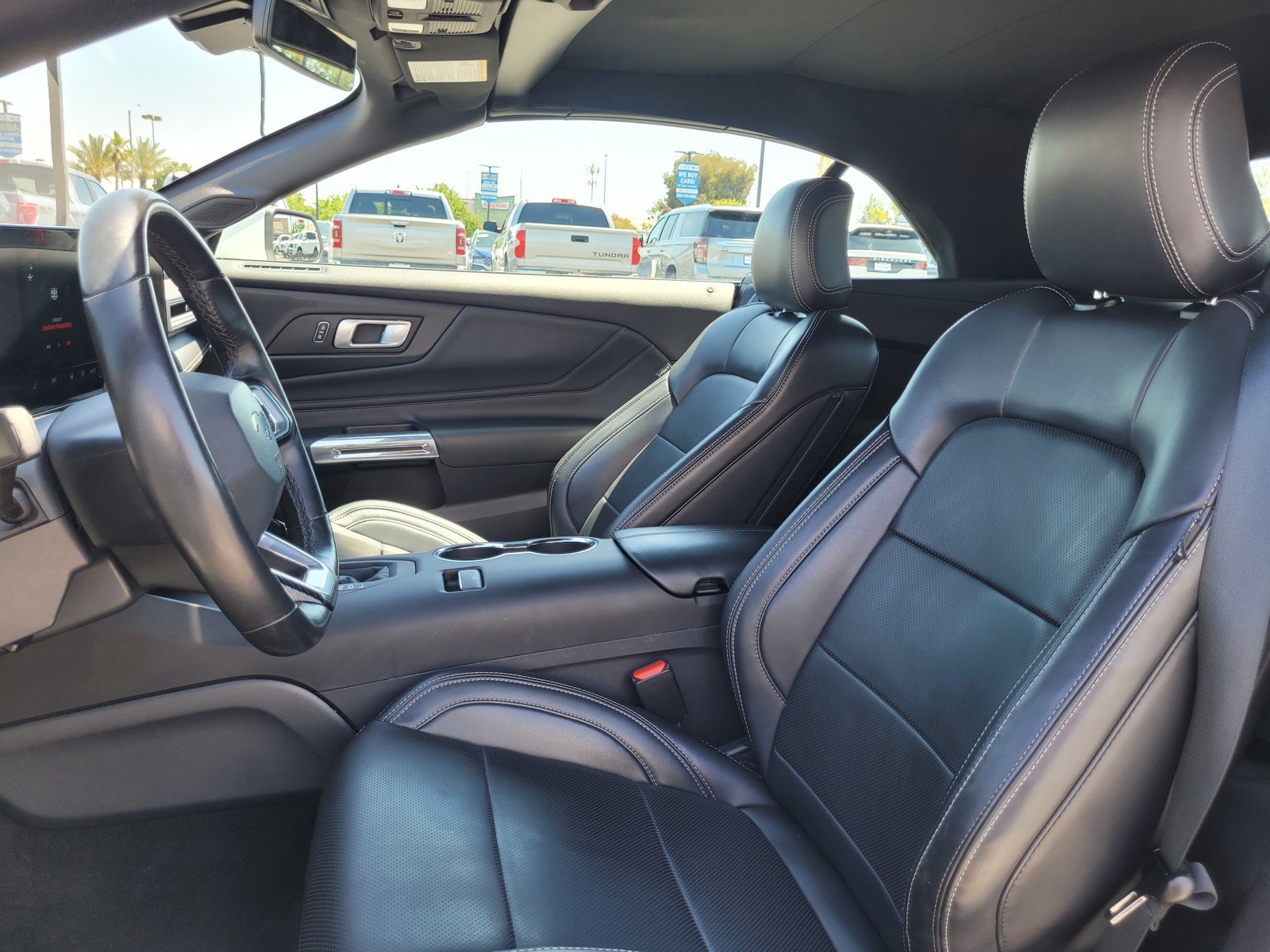 Used 2025 Ford Mustang Premium RWD image 12