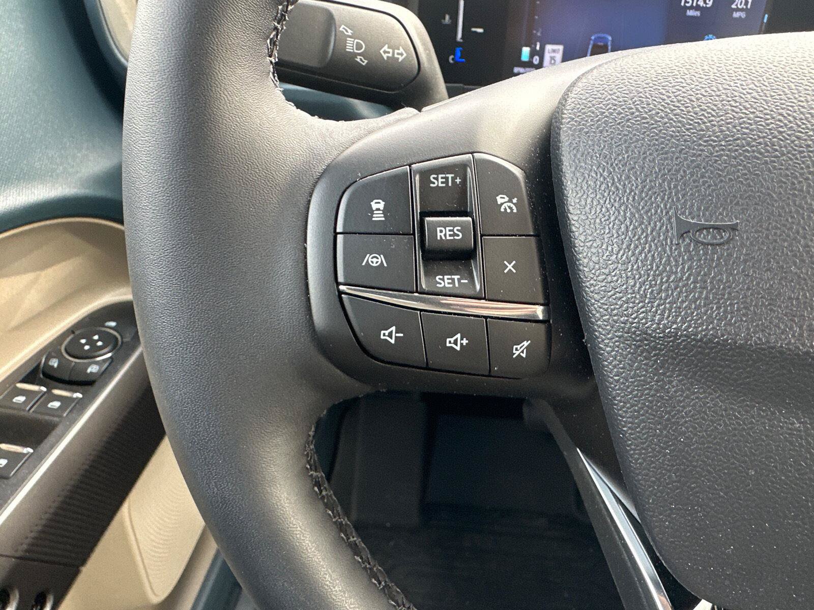 Used 2026 Ford Maverick Lariat AWD/4WD image 23