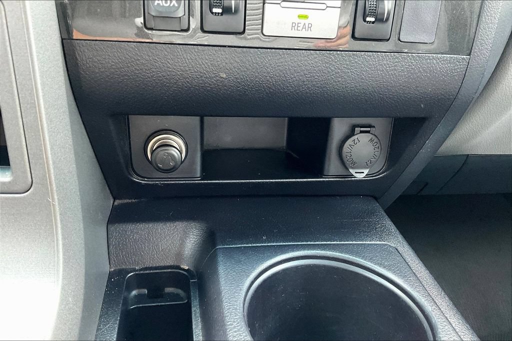 Used 2014 Toyota Sequoia Limited AWD/4WD image 16