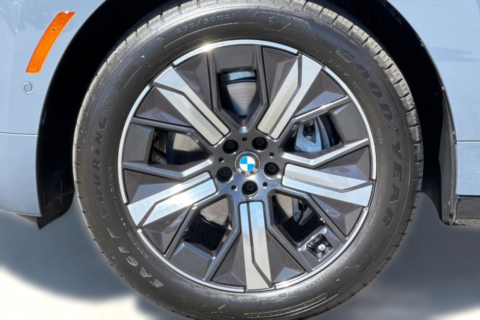 Used 2026 BMW iX xDrive45 image 12