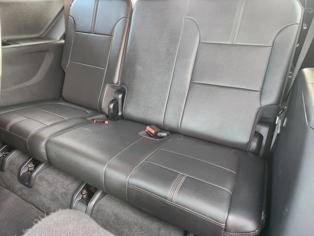Used 2023 Chevrolet Traverse RS w/ LPO, Cargo Package FWD image 31