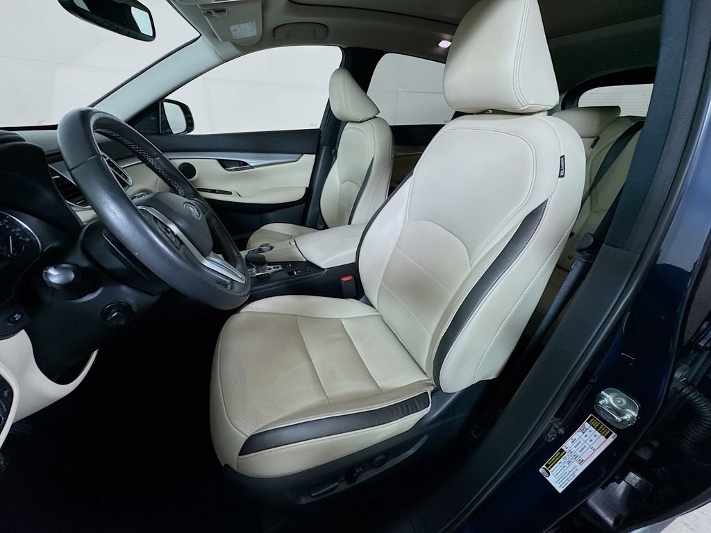 Certified 2021 INFINITI QX50 Essential w/ Convenience Package FWD image 27