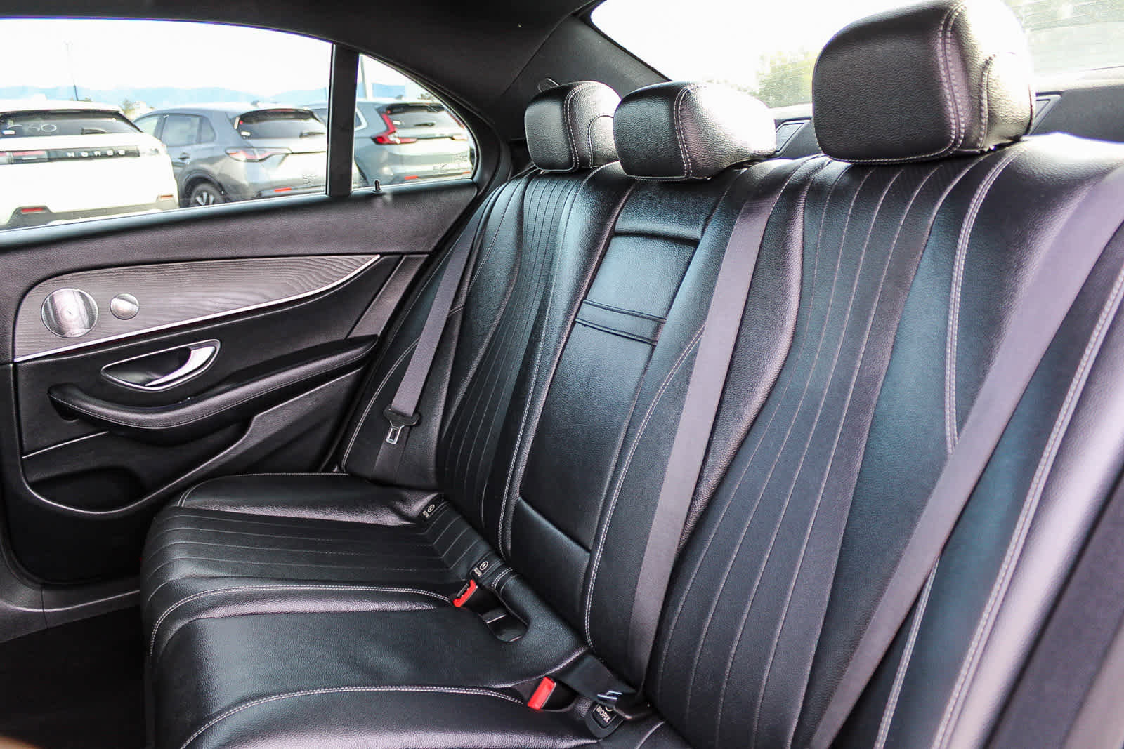 Used 2021 Mercedes-Benz E 350 Sedan image 18