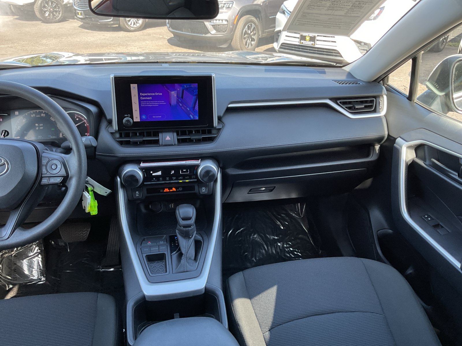 Used 2024 Toyota RAV4 LE FWD image 16