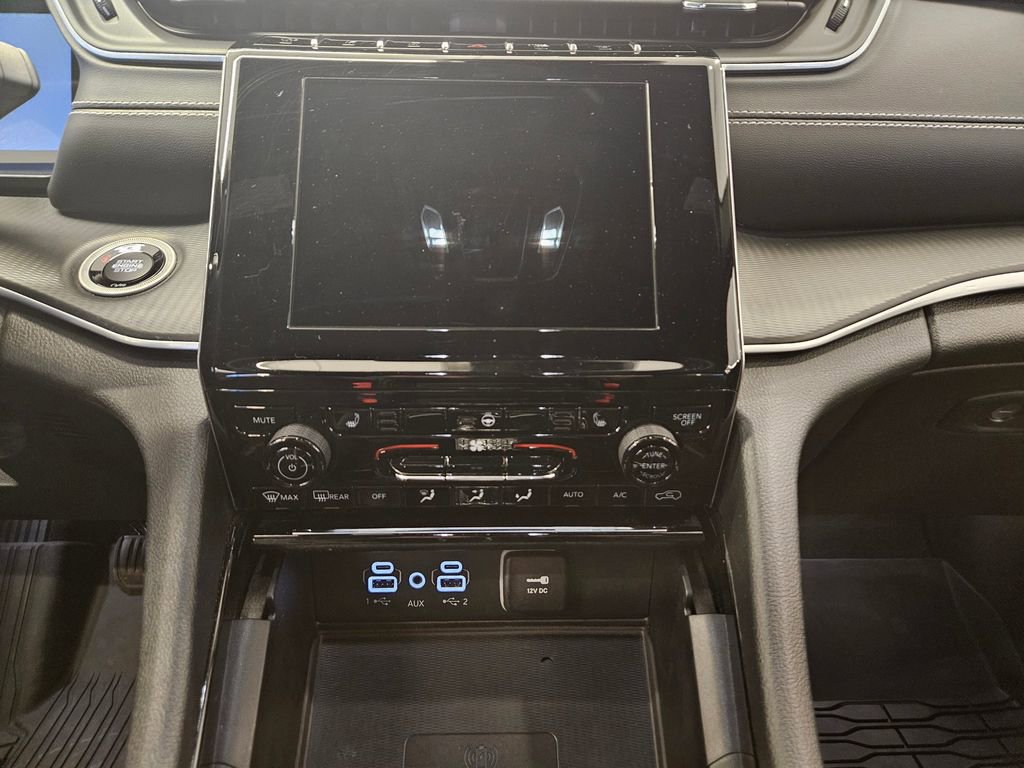 Used 2023 Jeep Grand Cherokee L Laredo image 18