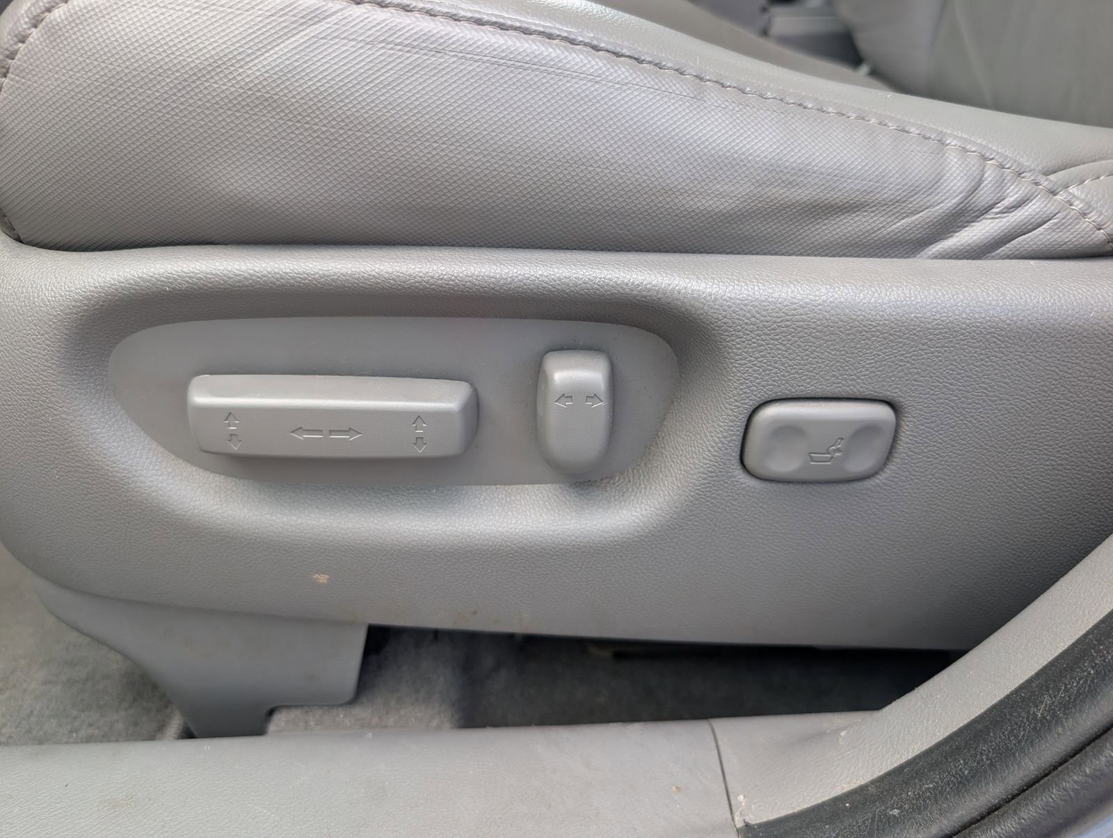Used 2010 Honda CR-V EX-L image 16