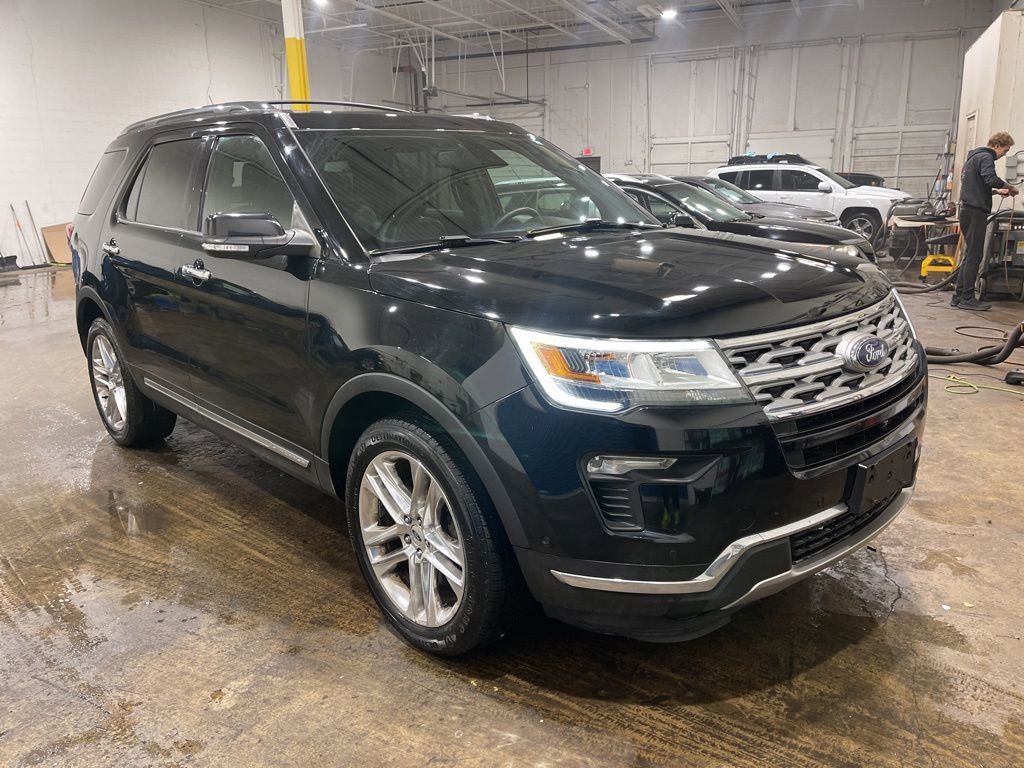 Used 2018 Ford Explorer Limited w/ Equipment Group 301A image 3