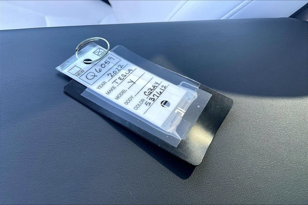 Used 2022 Tesla Model Y Performance AWD/4WD image 11