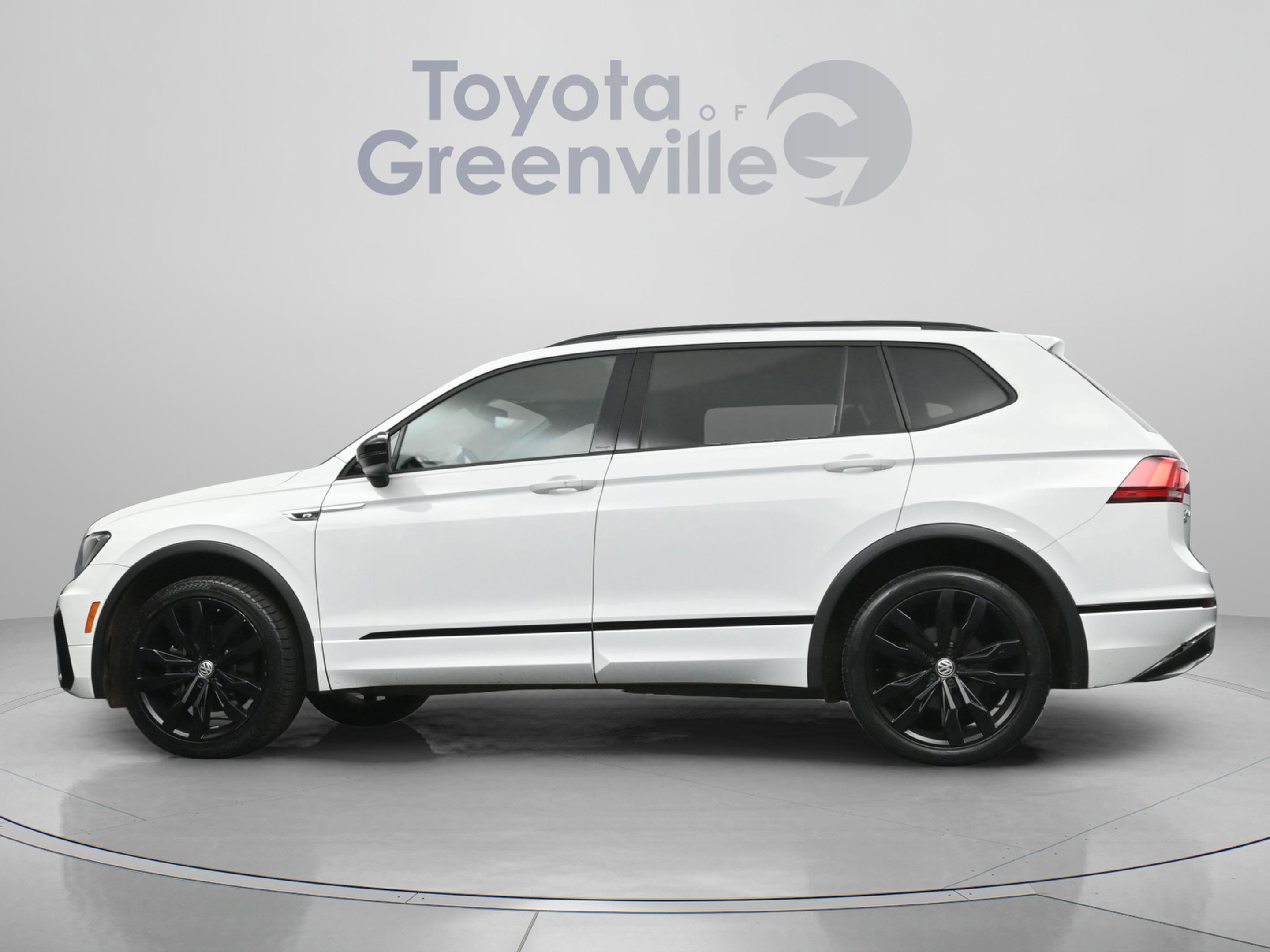 Used 2021 Volkswagen Tiguan SE R-Line FWD image 6