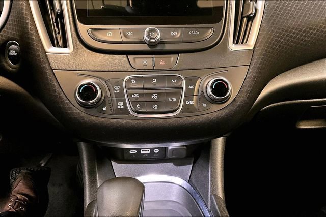 Used 2023 Chevrolet Malibu LT image 14