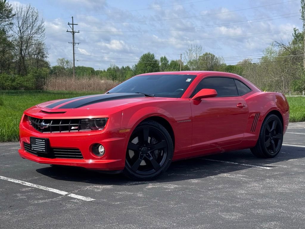 Used 2010 Chevrolet Camaro SS w/ RS Package RWD image 2