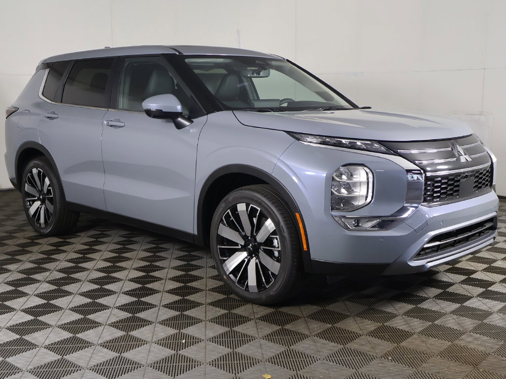 New 2026 Mitsubishi Outlander SE FWD image 2