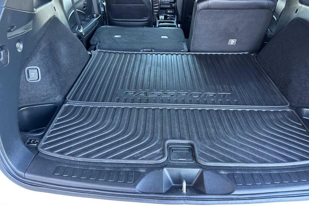 Used 2022 Honda Passport Elite image 17