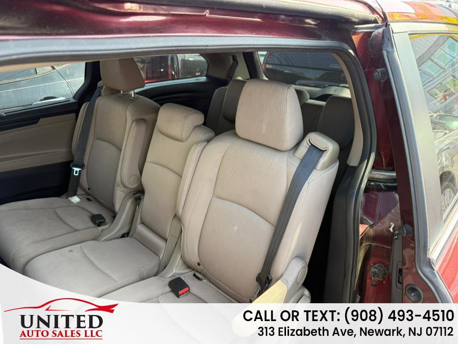 Used 2018 Honda Odyssey EX image 7