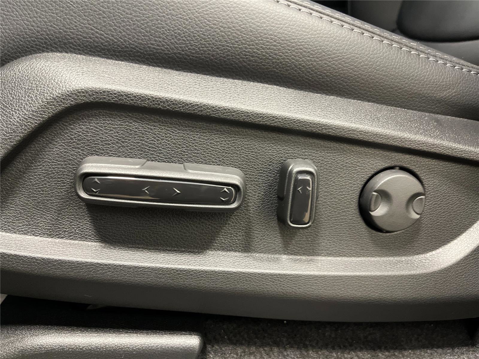 New 2026 Honda Pilot Touring image 14