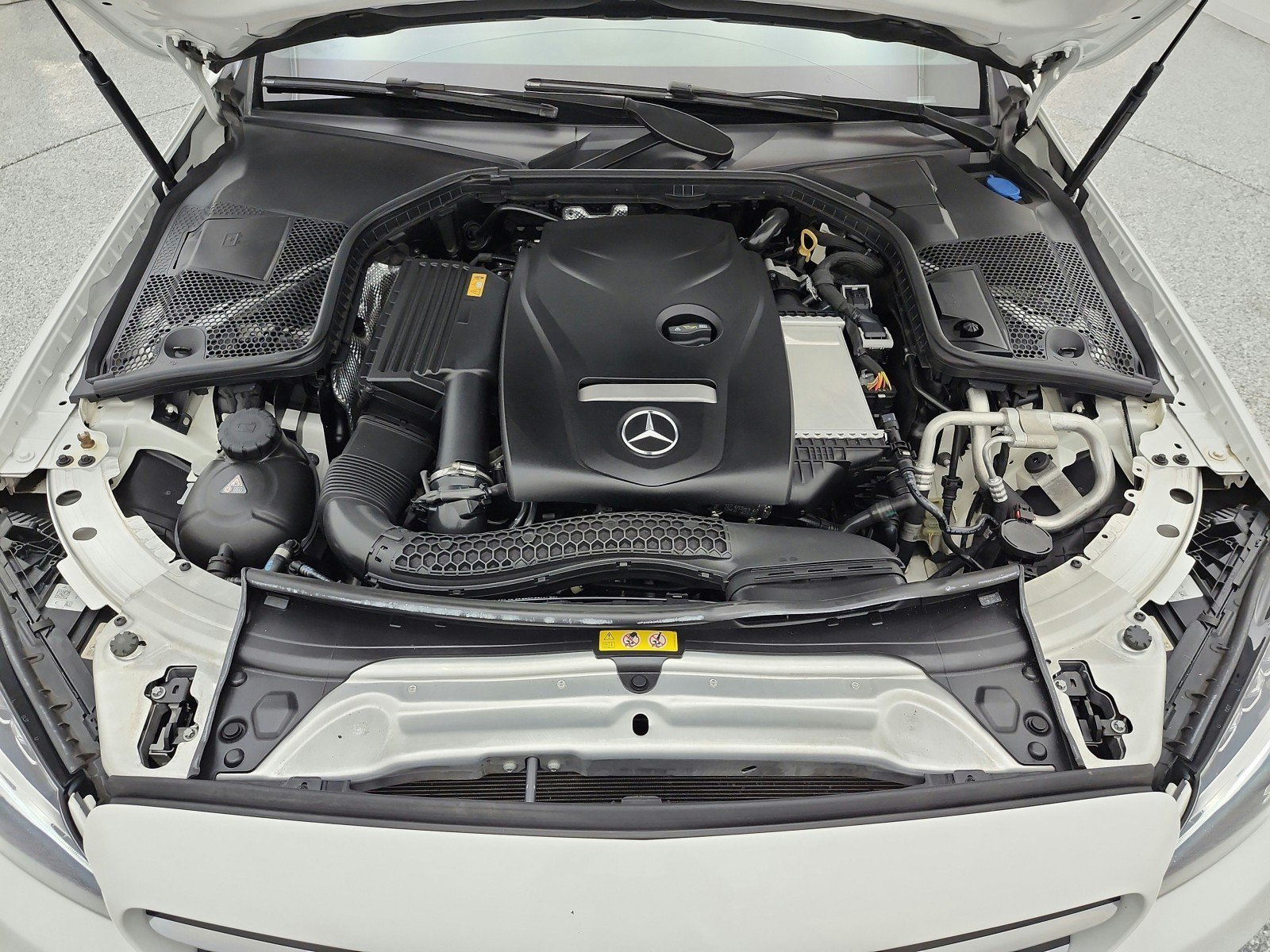 Used 2018 Mercedes-Benz C 300 Sedan image 16