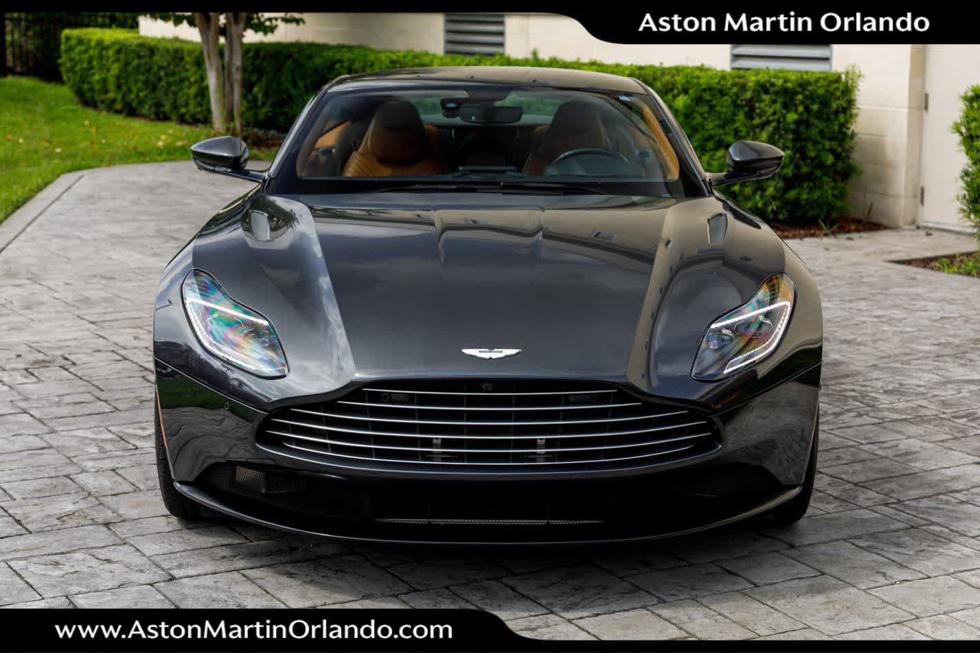Used 2022 Aston Martin DB11 Coupe RWD image 7