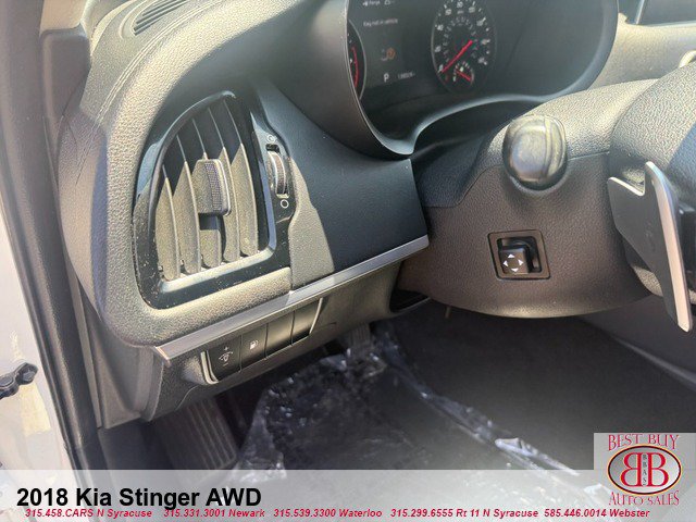 Used 2018 Kia Stinger Premium AWD/4WD image 17