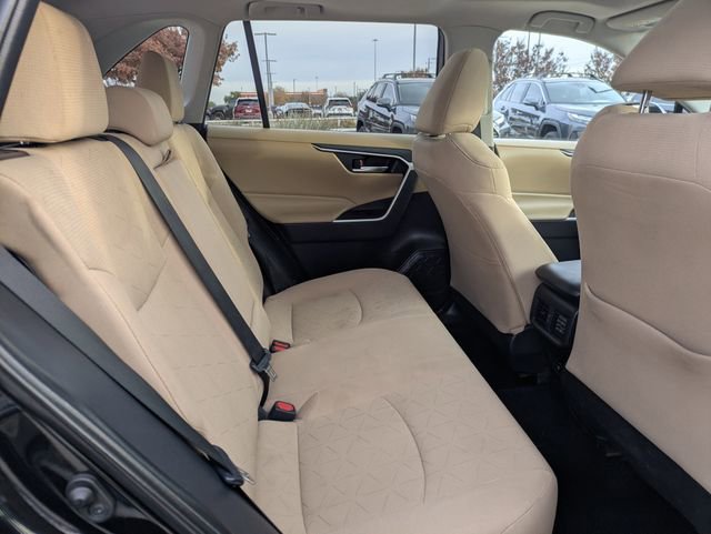 Used 2019 Toyota RAV4 XLE image 31