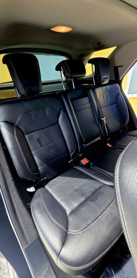 Used 2015 Mercedes-Benz ML 250 BlueTEC 4MATIC image 13