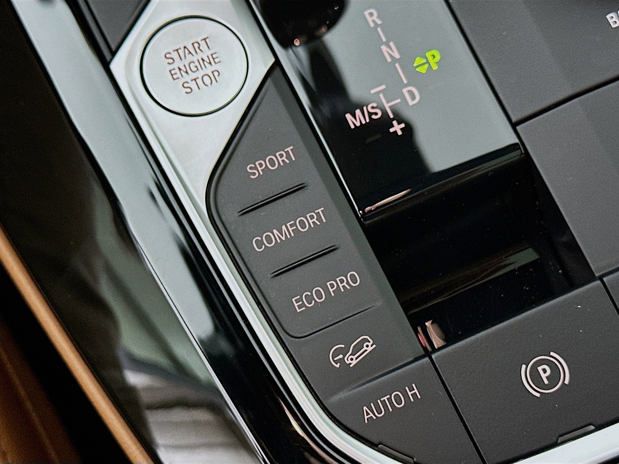 Used 2022 BMW X4 M40i w/ Parking Assistance Package image 22