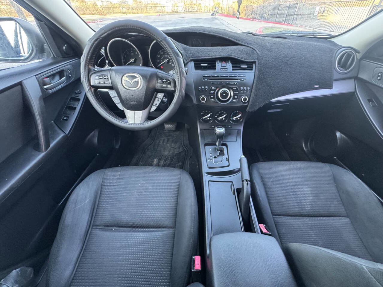 Used 2012 MAZDA MAZDA3 i Touring image 8