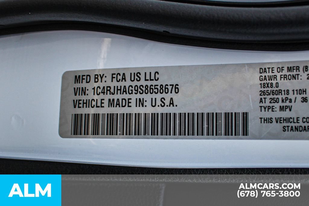 Used 2025 Jeep Grand Cherokee Altitude AWD/4WD image 41