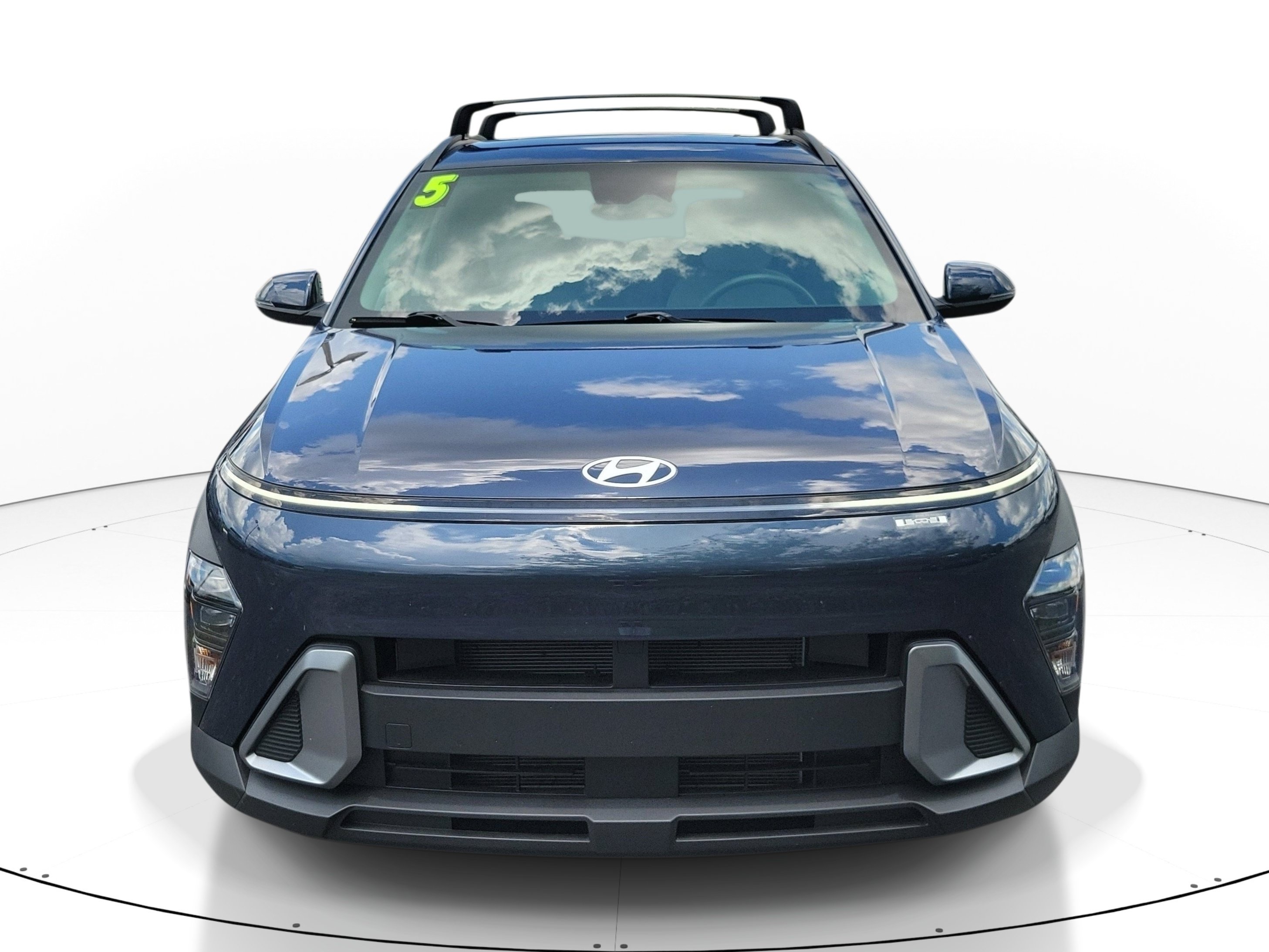 Used 2025 Hyundai Kona SEL FWD image 2