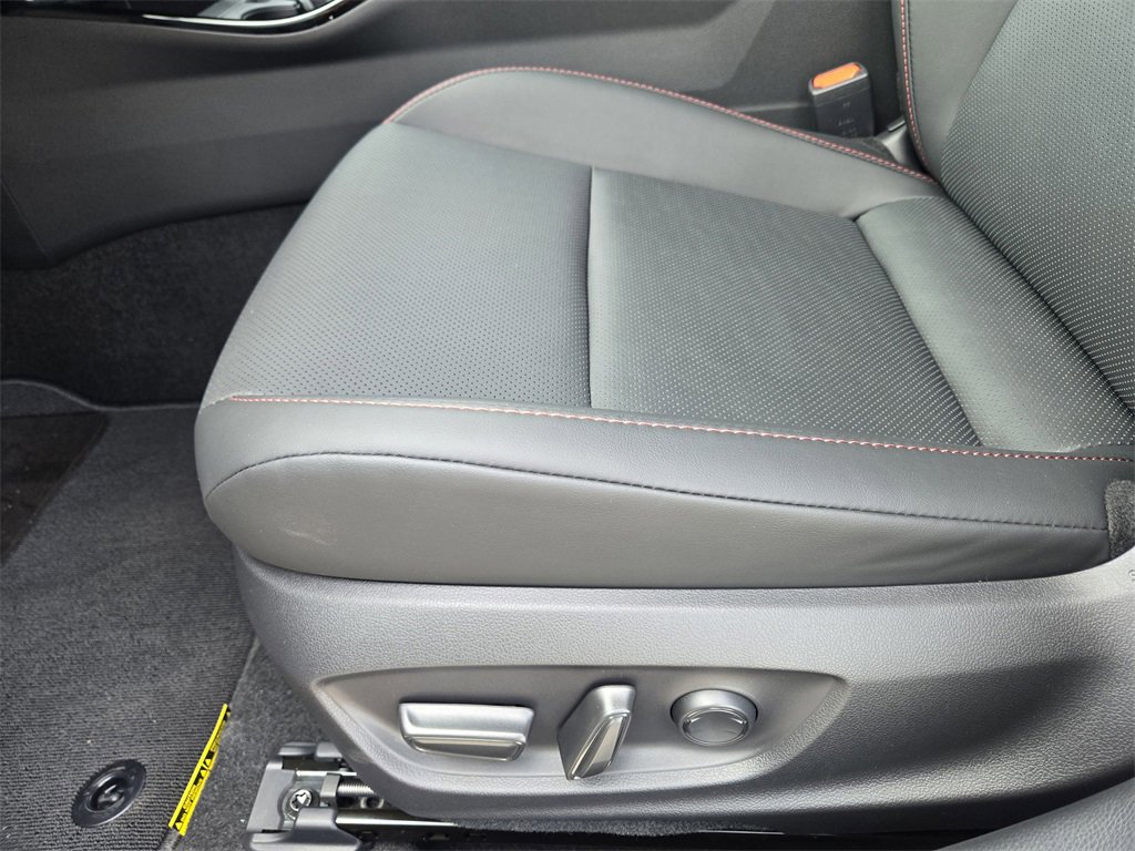 New 2025 Toyota Prius Plug-In Hybrid image 18