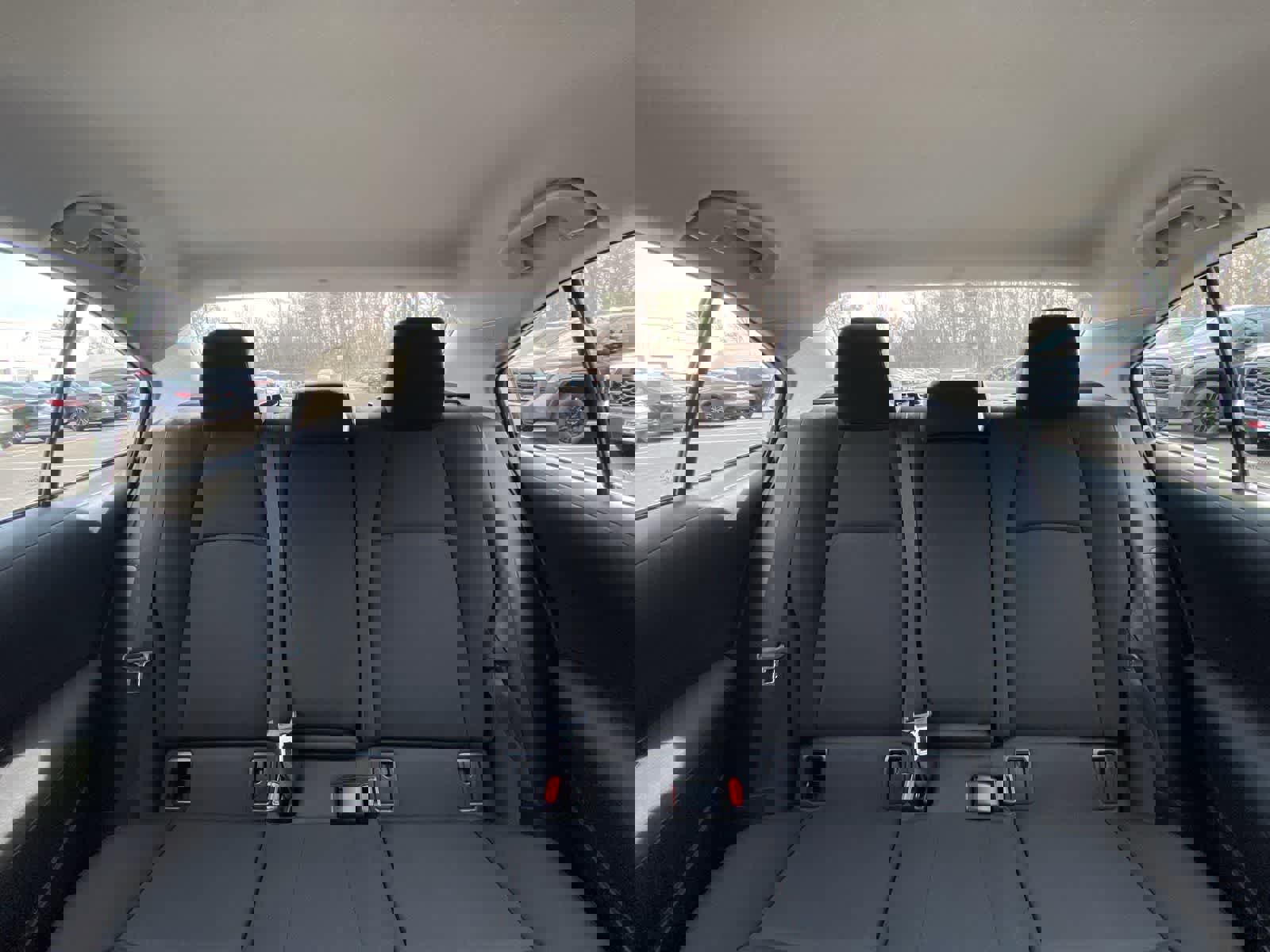 Used 2025 Toyota Corolla LE image 28