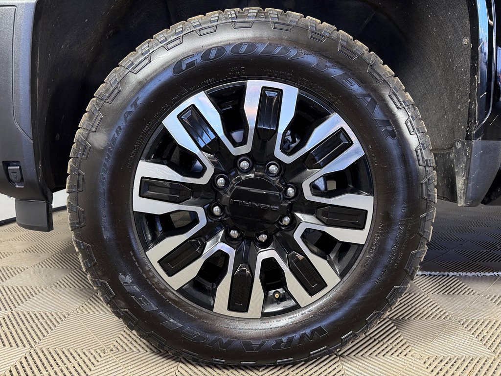 Used 2024 GMC Sierra 3500 Denali Ultimate image 21