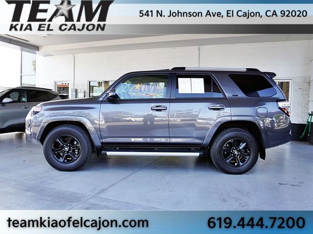 Used 2022 Toyota 4Runner SR5 Premium w/ Moonroof Package RWD image 6