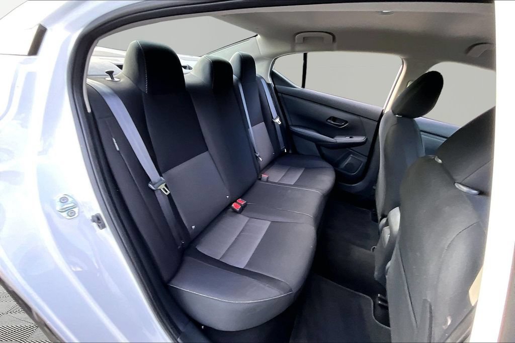 Used 2024 Nissan Sentra SV FWD image 20