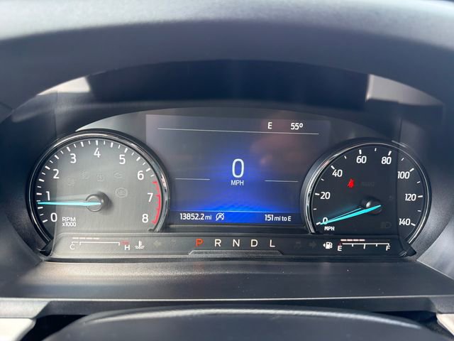 Used 2024 Ford Explorer XLT w/ Equipment Group 202A AWD/4WD image 18