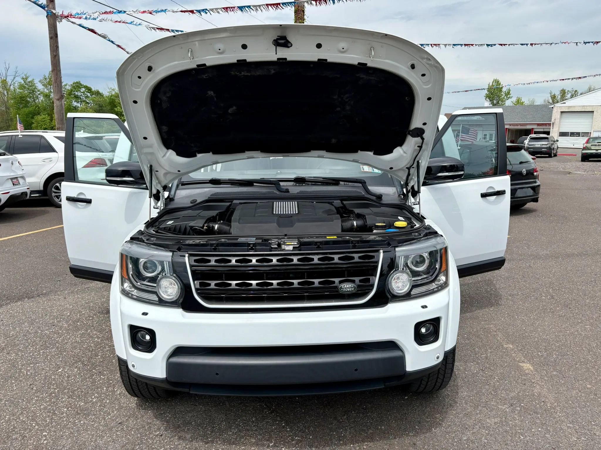 Used 2014 Land Rover LR4 HSE AWD/4WD image 9
