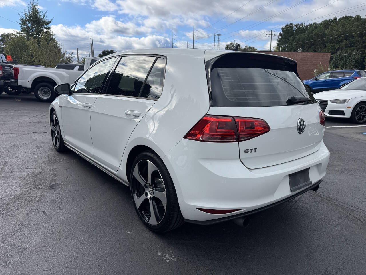 Used 2015 Volkswagen GTI S FWD image 3