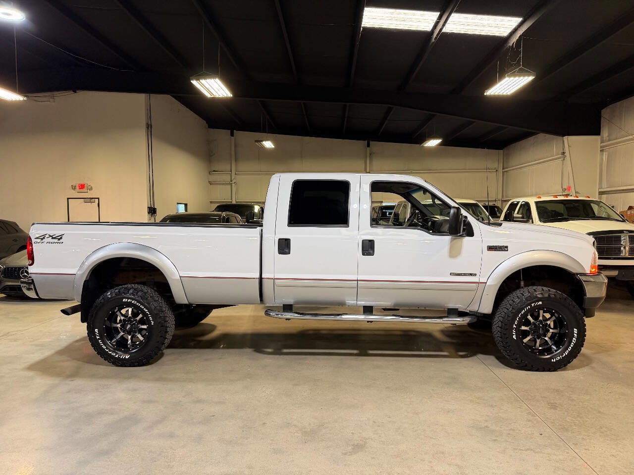 Used 2002 Ford F350 Lariat image 9