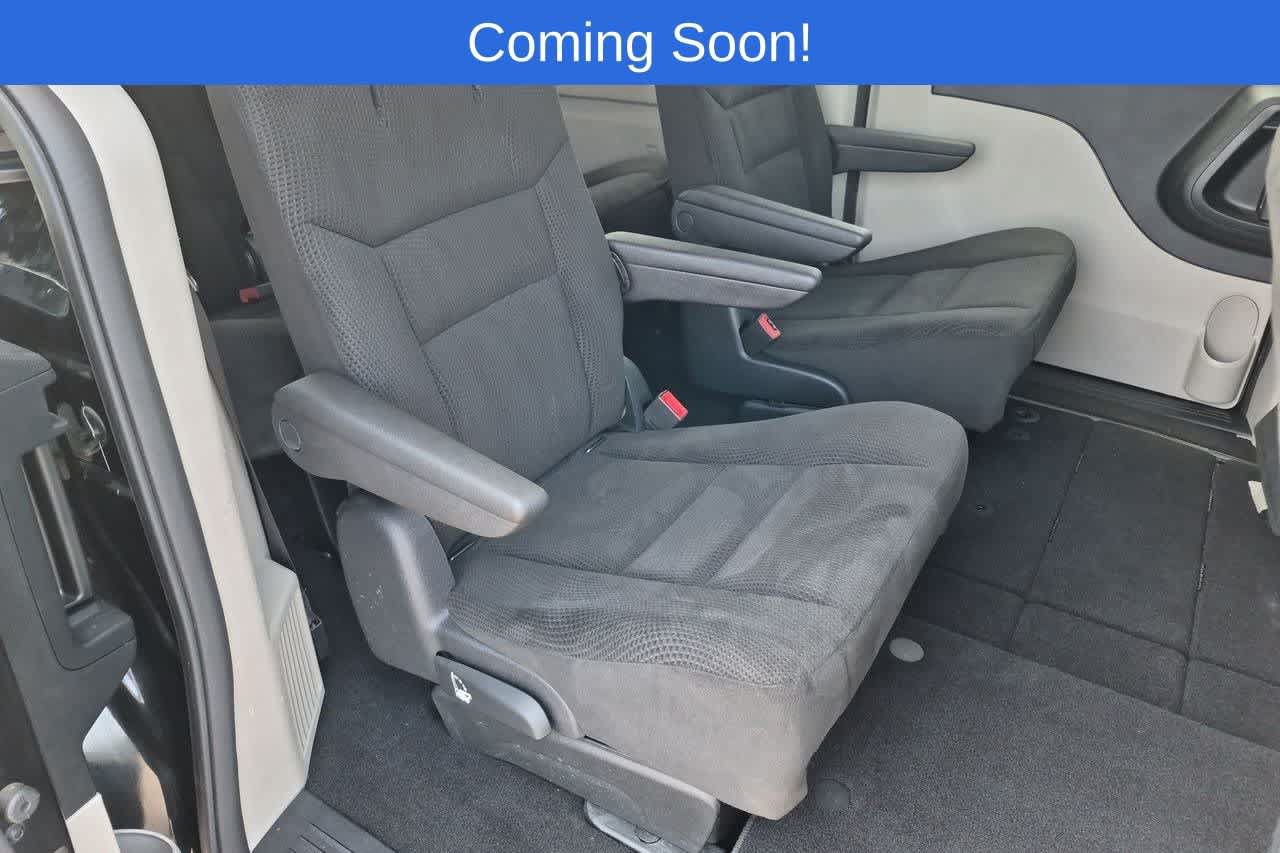 Used 2016 Dodge Grand Caravan SE w/ Quick Order Package 29E SE FWD image 19