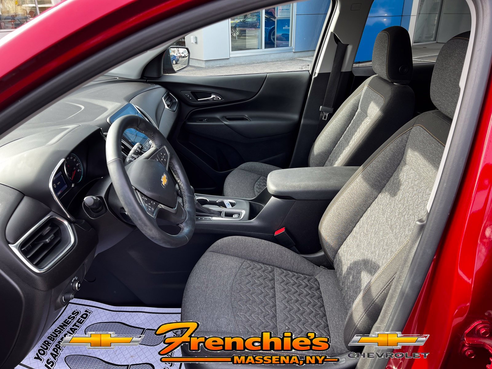 Used 2023 Chevrolet Equinox LT AWD/4WD image 13