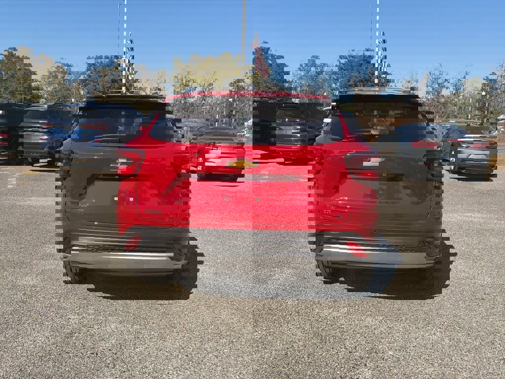 New 2026 Chevrolet Trax LT w/ Driver Confidence Package image 10