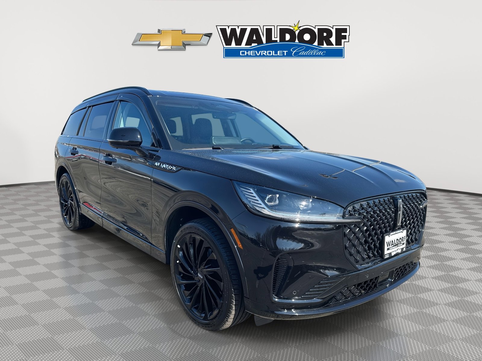 Used 2025 Lincoln Aviator Reserve w/ Equipment Group 201A image 1