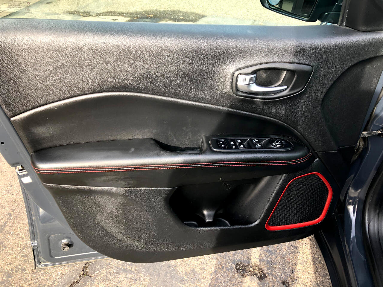 Used 2018 Jeep Compass Trailhawk w/ Leather Interior Group image 9