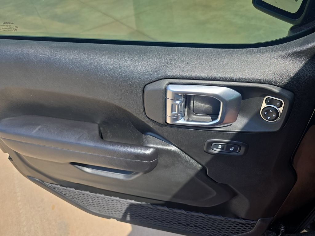 Used 2021 Jeep Gladiator Sport AWD/4WD image 28
