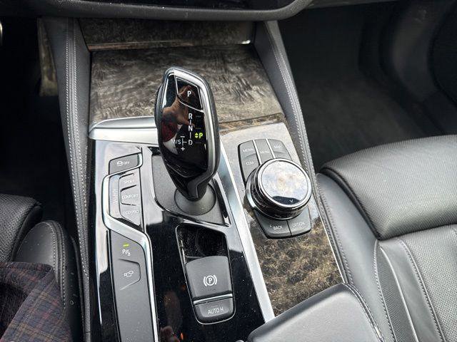 Used 2020 BMW M550i xDrive w/ Executive Package AWD/4WD image 16