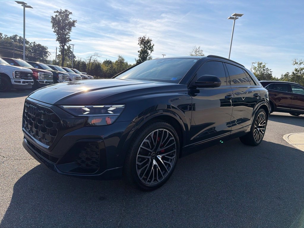 Used 2024 Audi SQ8 Prestige AWD/4WD image 8