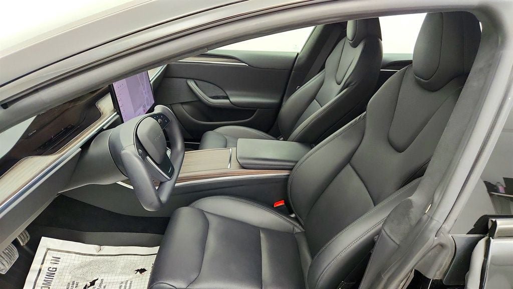 Used 2022 Tesla Model S AWD/4WD image 27