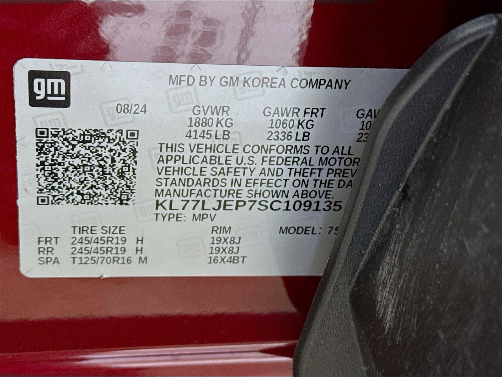 Used 2025 Chevrolet Trax RS w/ Sunroof Package FWD image 23