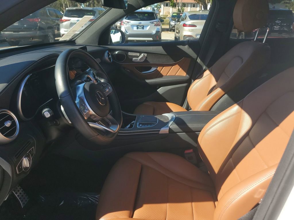 Used 2022 Mercedes-Benz GLC 300 4MATIC Coupe image 23