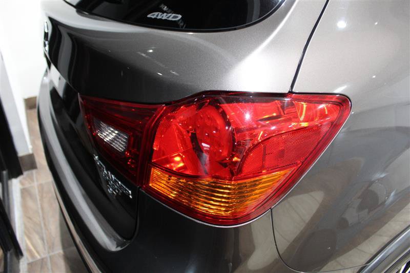 Used 2017 Mitsubishi Outlander Sport AWD image 11